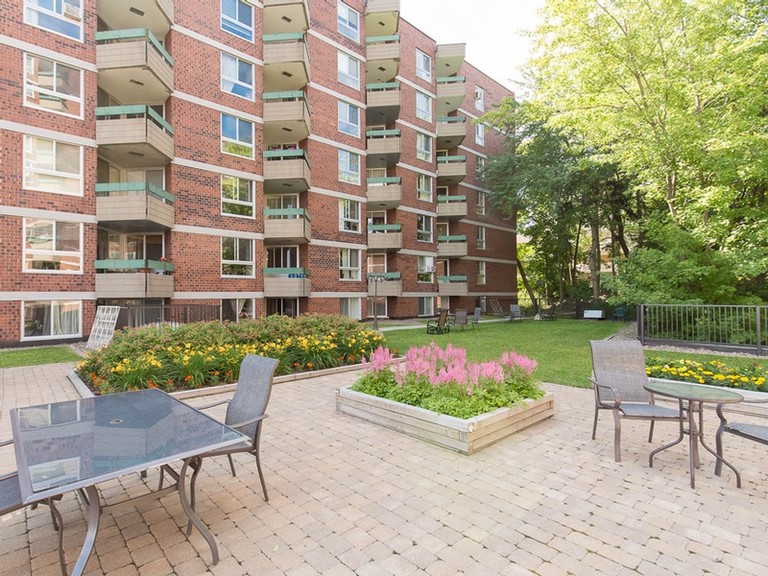 Le Manoir Outremont